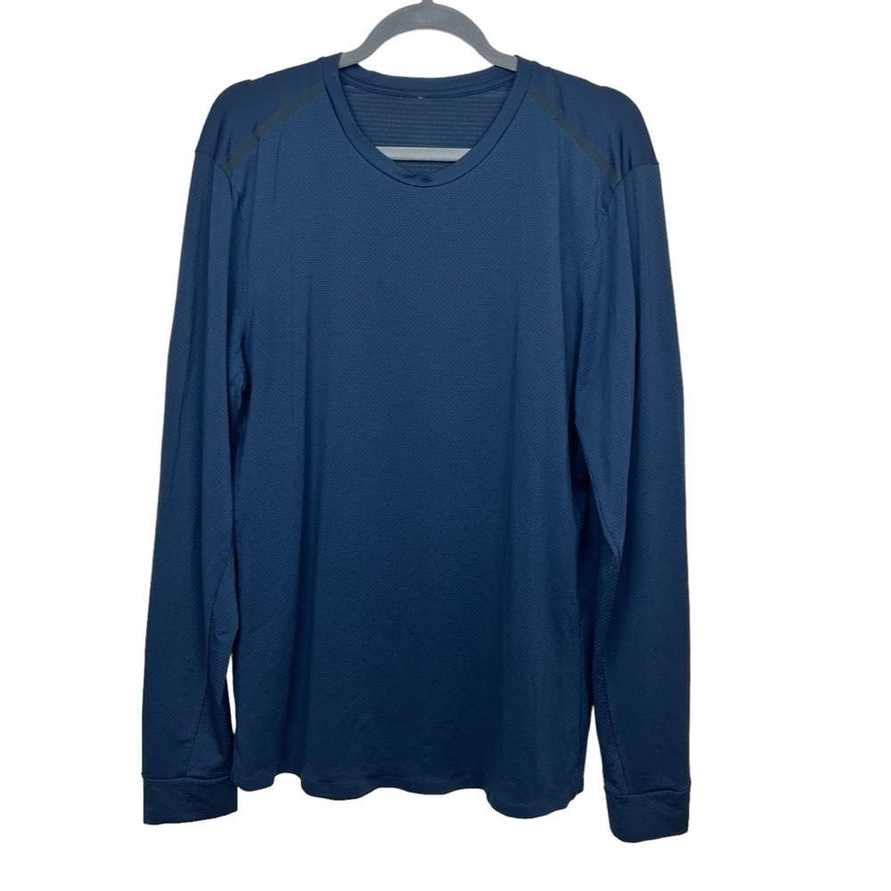 Lululemon Men’s Long Sleeve Crew Neck Top Blue